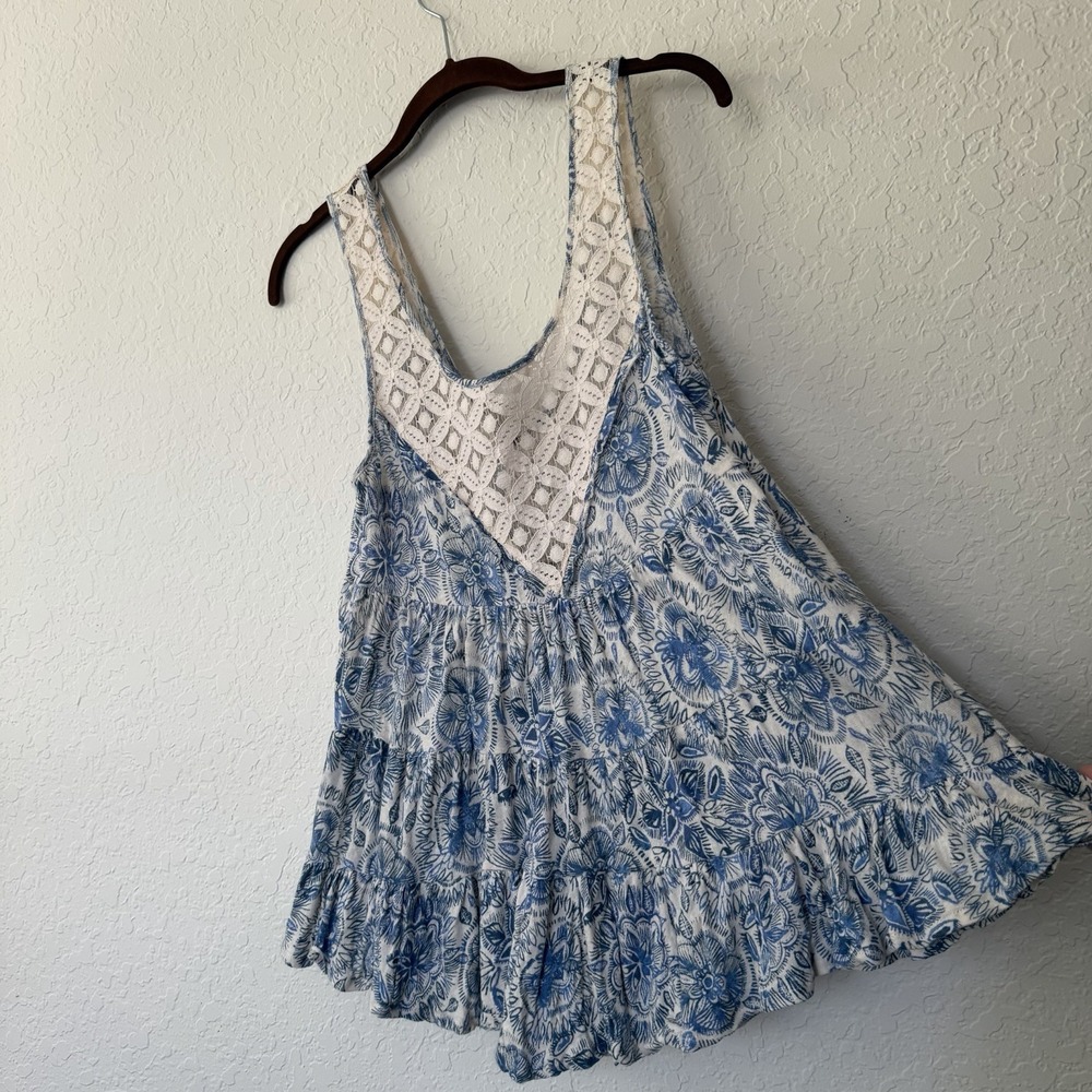 Free People Tank Top Small Floral Linen Cotton Tiered Lace Boho Blue White Beach - Picture 2 of 8